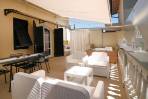 Отель Bonnes Vacances a Pietrasanta  Пьетрасанта